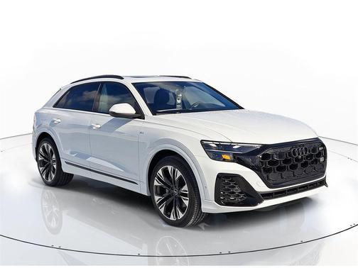 2025 Audi Q8 55 Premium Plus