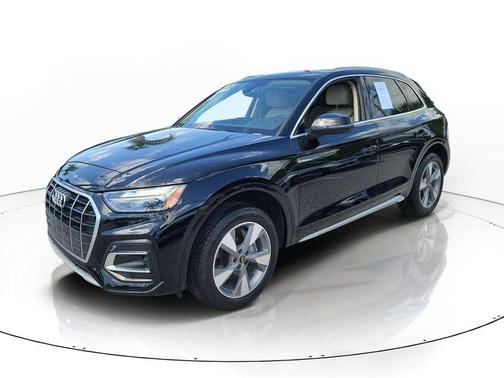 Brilliant Black 2023 Audi Q5 40 Premium