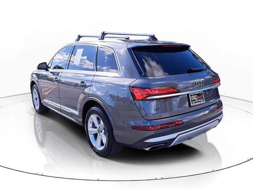 2025 Audi Q7 45 Premium