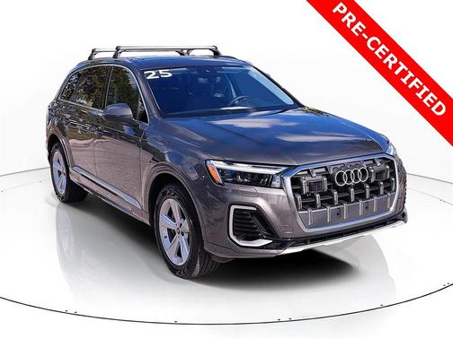 2025 Audi Q7 45 Premium