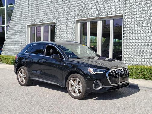 Black Metallic 2024 Audi Q3 Premium 45 TFSI S line quattro Tiptronic