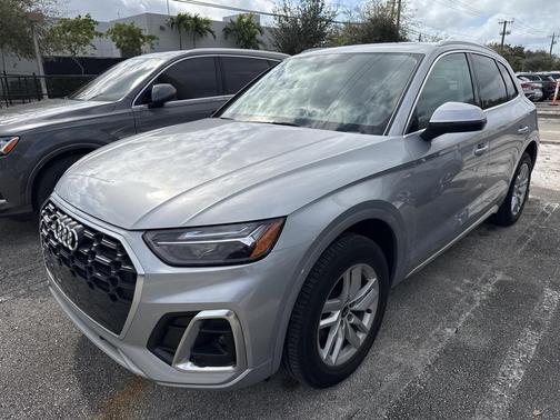 2022 Audi Q5 45 S line Premium