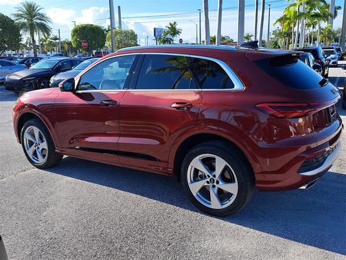 2025 Audi Q5 Premium Plus
