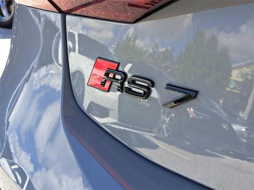 2025 Audi RS 7 4.0T Performance