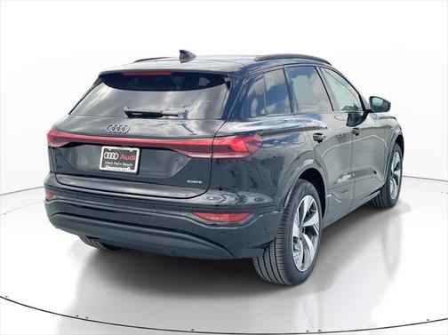 2025 Audi Q6 e-tron Premium quattro