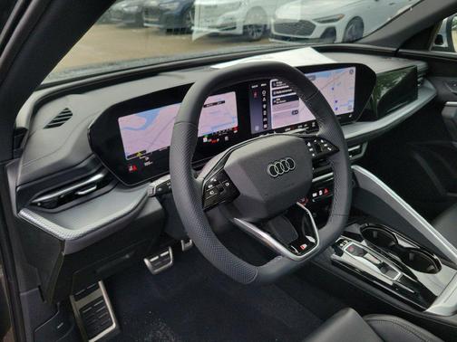 Daytona Gray Pearl Effect 2026 Audi SQ5 3.0T Premium