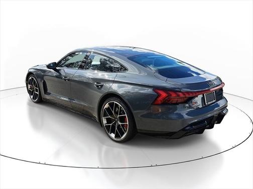 2025 Audi RS e-tron GT performance
