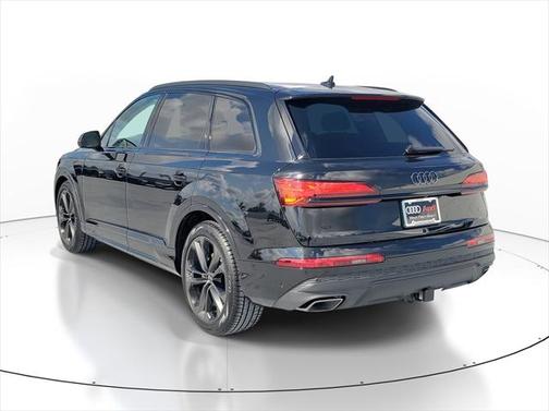 2025 Audi Q7 55 Premium Plus