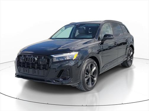 2025 Audi Q7 55 Premium Plus