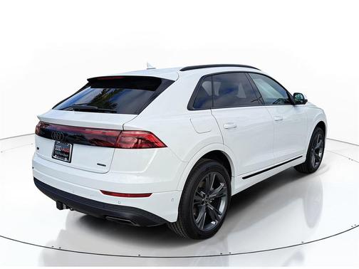 2026 Audi Q8 55 Premium