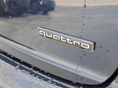 2025 Audi Q8 55 Premium Plus