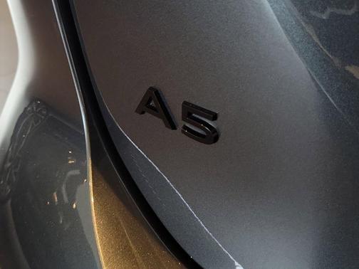 Daytona Gray Pearl Effect 2026 Audi A5 Premium Plus TFSI quattro S tronic