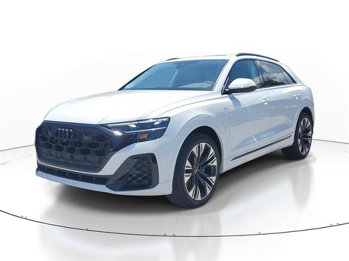 2025 Audi Q8 55 Premium Plus