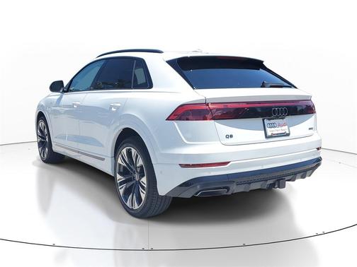 2025 Audi Q8 55 Premium Plus
