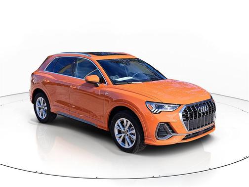 2025 Audi Q3 Premium 45 TFSI S line quattro Tiptronic