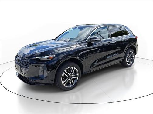 2025 Audi Q5 Premium