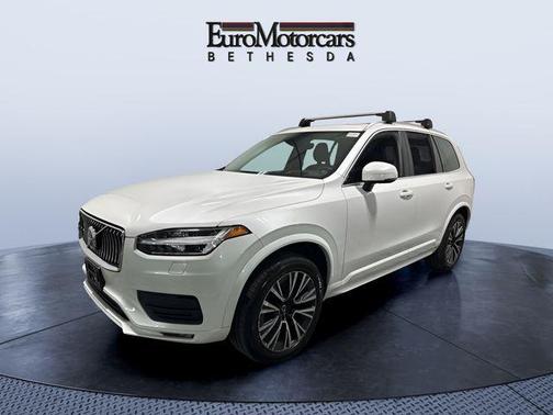 2020 Volvo XC90 T6 Momentum