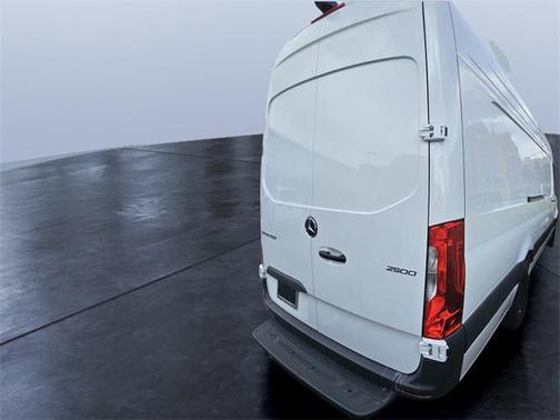 2025 Mercedes-Benz Sprinter 2500 High Roof