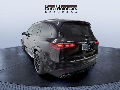 Obsidian Black Metallic 2026 Mercedes-Benz AMG GLS 63 Base