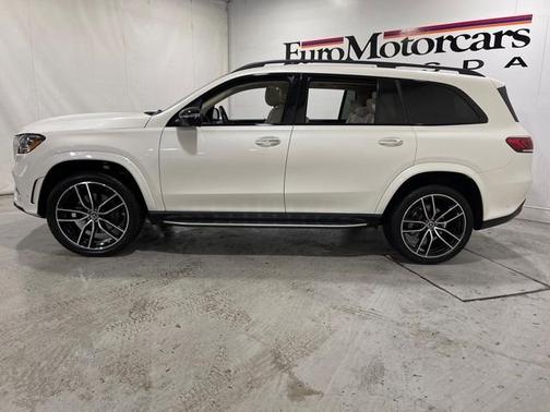 Photo 4 of 32 of 2021 Mercedes-Benz GLS 580 Base 4MATIC