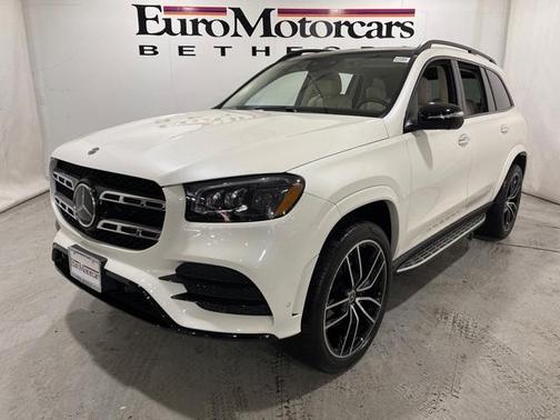 Photo 3 of 32 of 2021 Mercedes-Benz GLS 580 Base 4MATIC