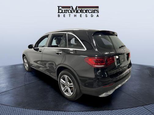 Black 2021 Mercedes-Benz GLC 300 4MATIC