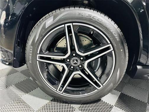 2025 Mercedes-Benz GLS 450 4MATIC