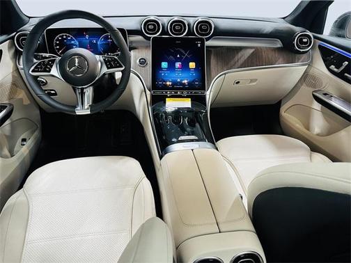 2025 Mercedes-Benz GLC 350e Base