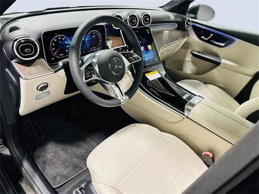 2025 Mercedes-Benz GLC 350e Base