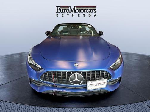 Starling Blue Magno 2025 Mercedes-Benz AMG SL 43 Base