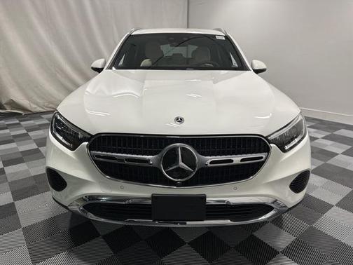 2025 Mercedes-Benz GLC 350e Base