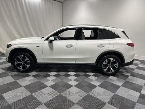 2025 Mercedes-Benz GLC 350e Base