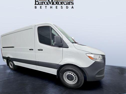 Arctic White 2026 Mercedes-Benz Sprinter 2500