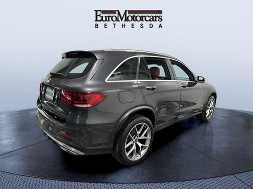 Graphite Gray Metallic 2022 Mercedes-Benz GLC 300 4MATIC