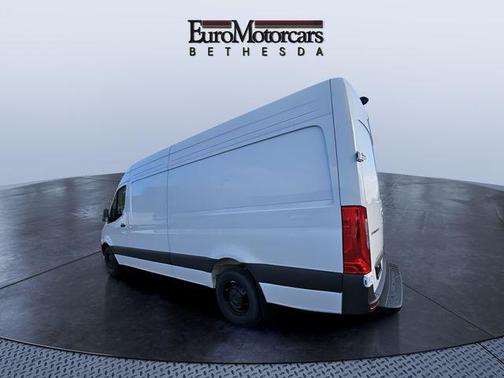 2026 Mercedes-Benz Sprinter 2500 Cargo 170 WB