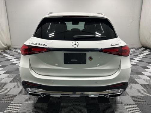 2025 Mercedes-Benz GLC 350e Base