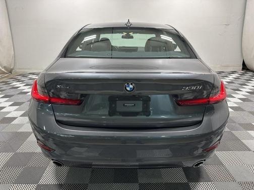 2020 BMW 330 i xDrive