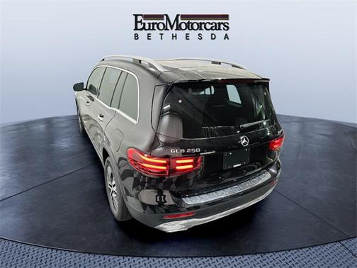 2025 Mercedes-Benz GLB 250 4MATIC
