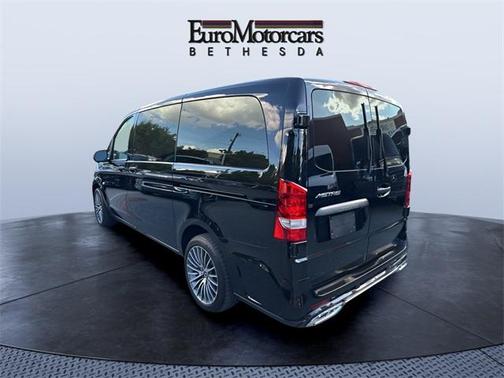 2022 Mercedes-Benz Metris Base