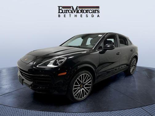 Gray 2023 Porsche Cayenne Cayenne