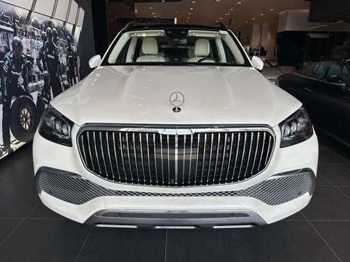 MANUFAKTUR Diamond White Metallic 2023 Mercedes-Benz Maybach GLS 600 4MATIC