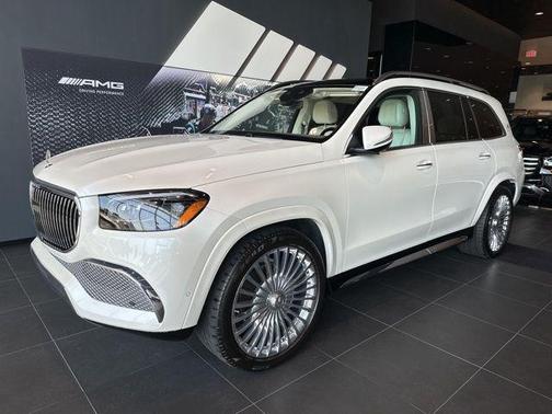 MANUFAKTUR Diamond White Metallic 2023 Mercedes-Benz Maybach GLS 600 4MATIC