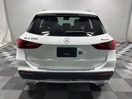 2025 Mercedes-Benz GLA 250 4MATIC