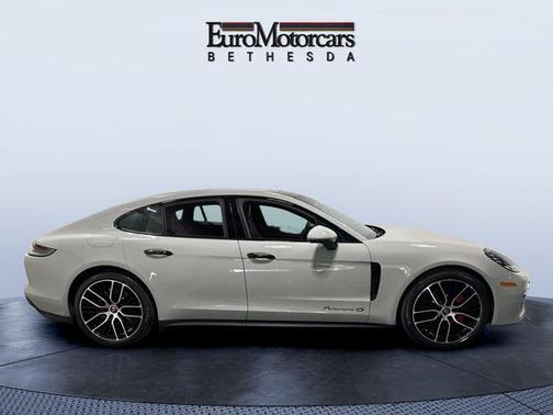 2023 Porsche Panamera 4S