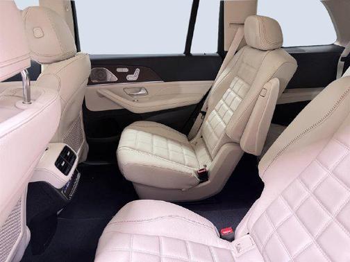 Polar White 2027 Mercedes-Benz GLS 450 4MATIC