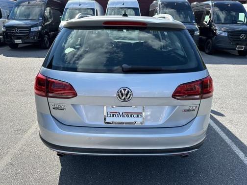 2017 Volkswagen Golf Alltrack TSI SEL