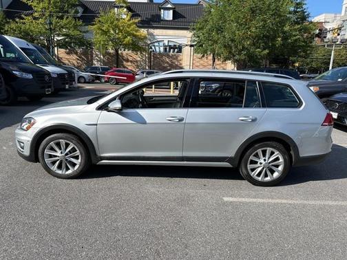 2017 Volkswagen Golf Alltrack TSI SEL