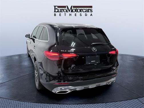 2026 Mercedes-Benz GLC 300 4MATIC