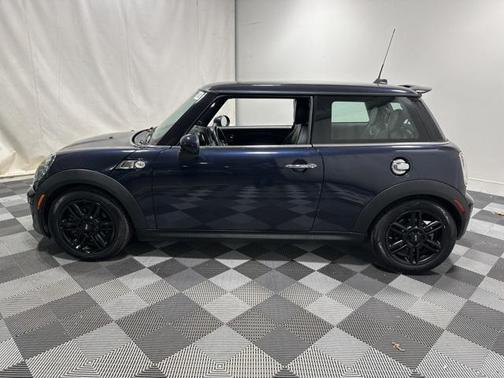 2013 MINI Hardtop Base