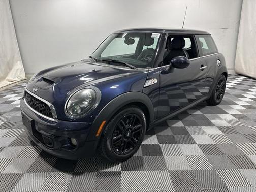 2013 MINI Hardtop Base